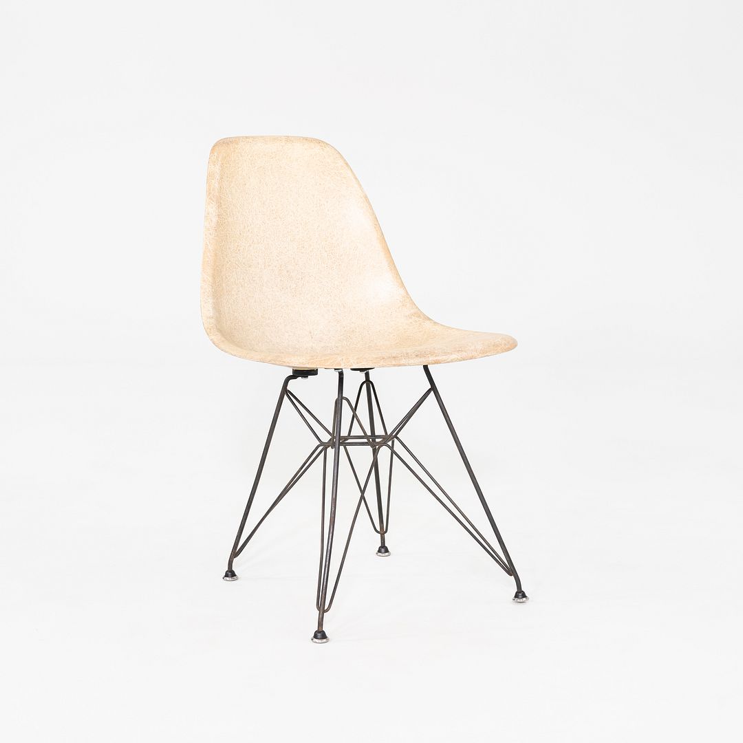 1950s Set of Four Herman Miller Eames DSR Fiberglass Dining Chairs in Parchment