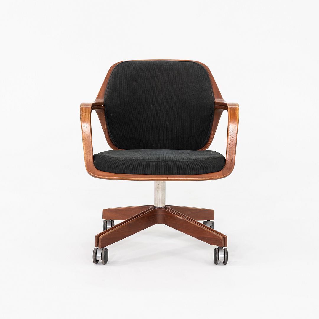 1960s Don Pettit for Knoll Associates Bent Walnut Desk Chair Black, Model 1105