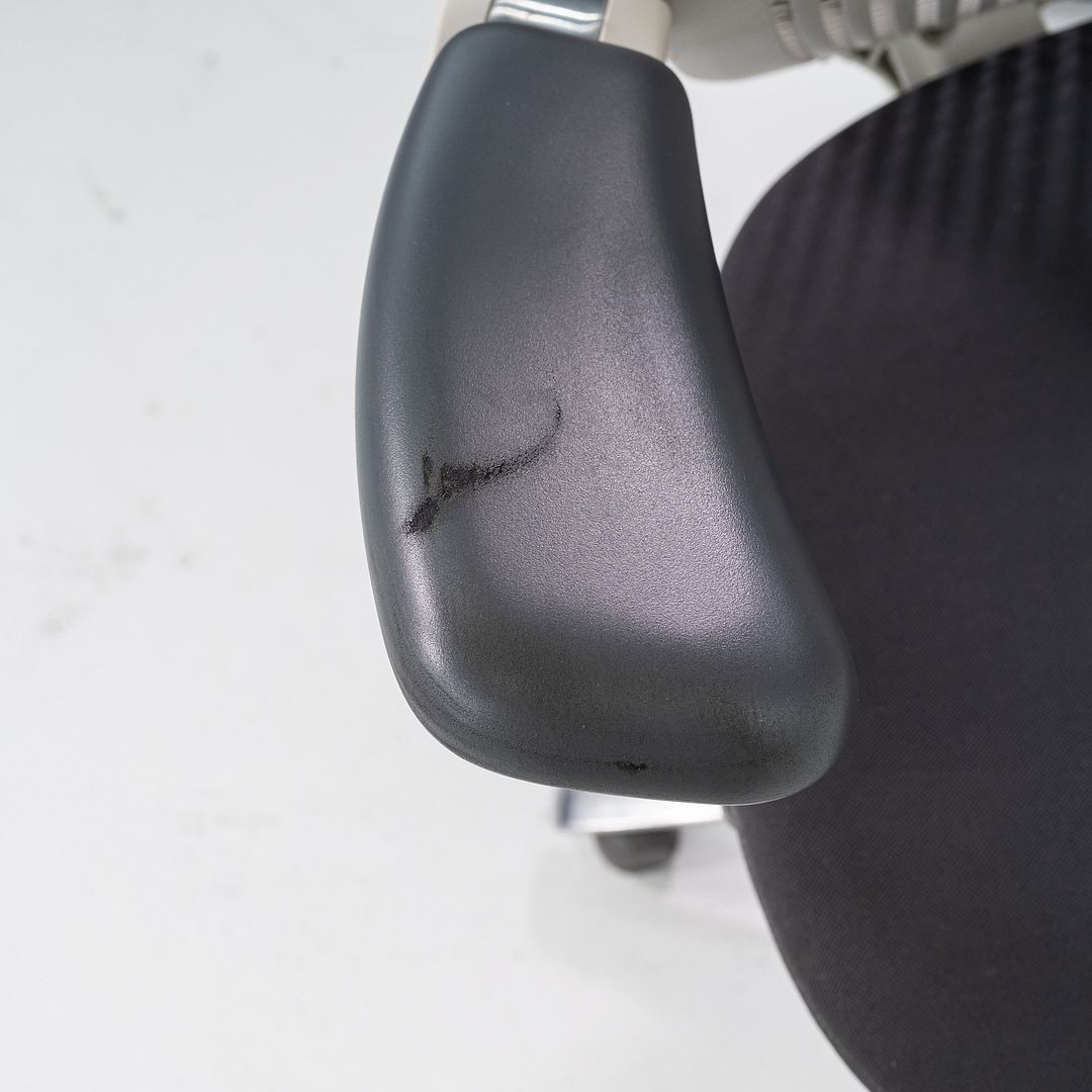 2013 Formway Design Studio for Knoll Generation Desk Chair in Grey 3x Available