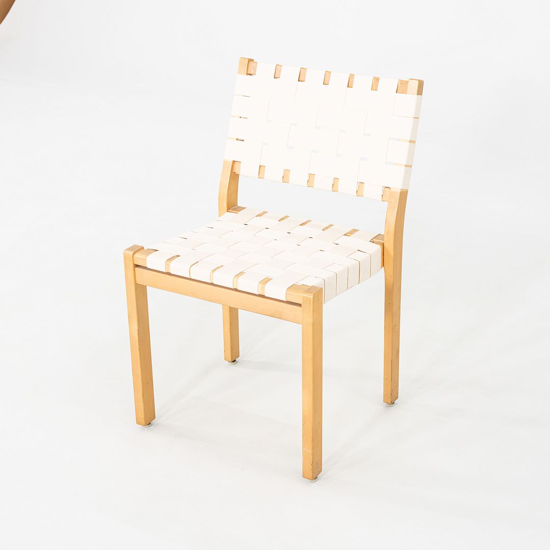 1980s Pair of Alvar & Aino Aalto for Artek 611 Stacking Dining / Side Chairs