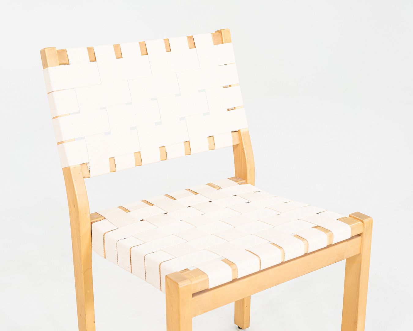 1980s Pair of Alvar & Aino Aalto for Artek 611 Stacking Dining / Side Chairs