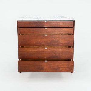 1960s Florence Knoll Walnut 5-Drawer Dresser with Marble Top, Model 326 2