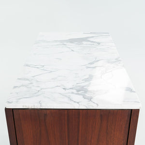 1960s Florence Knoll Walnut 5-Drawer Dresser with Marble Top, Model 326 2