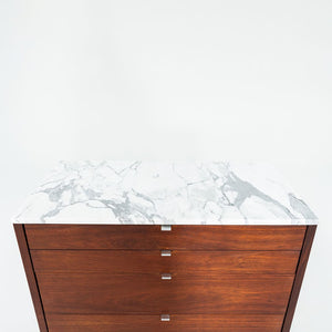 1960s Florence Knoll Walnut 5-Drawer Dresser with Marble Top, Model 326 2