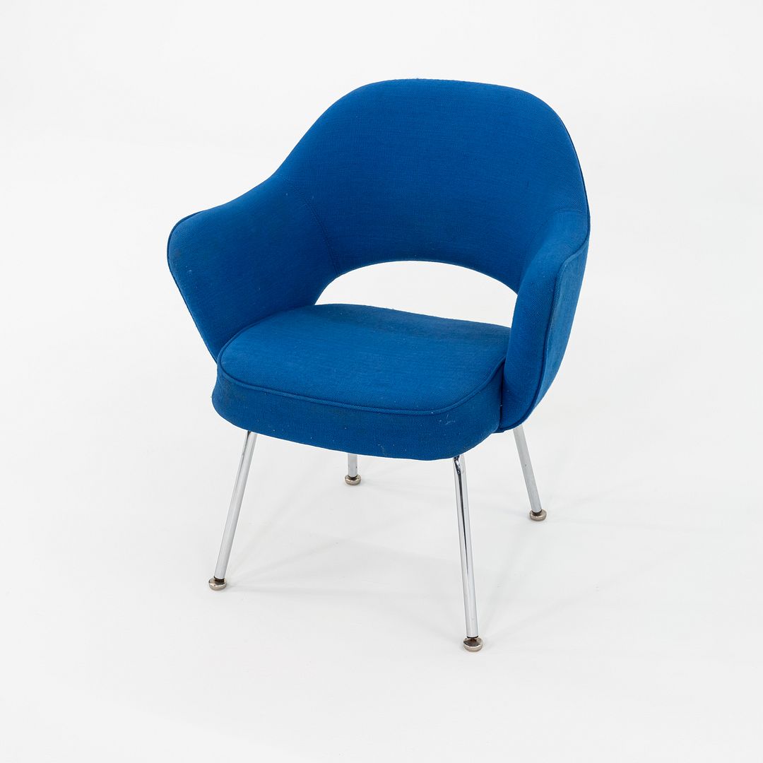 1980s Pair of Eero Saarinen for Knoll Executive Dining Arm Chairs in Blue Fabric