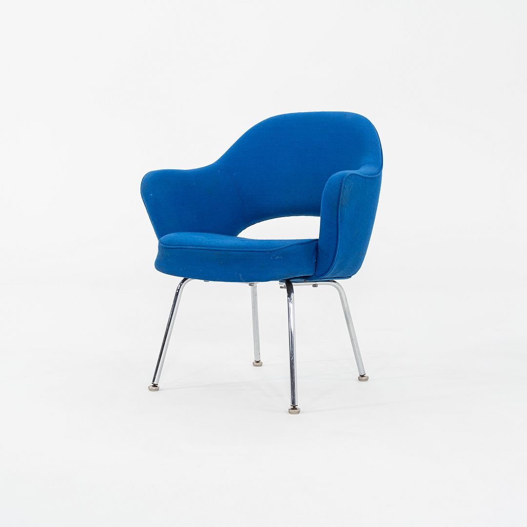 1980s Pair of Eero Saarinen for Knoll Executive Dining Arm Chairs in Blue Fabric