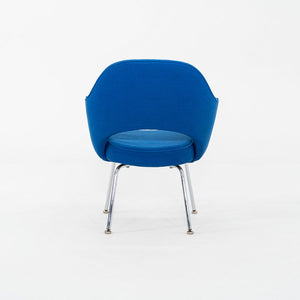 1980s Pair of Eero Saarinen for Knoll Executive Dining Arm Chairs in Blue Fabric