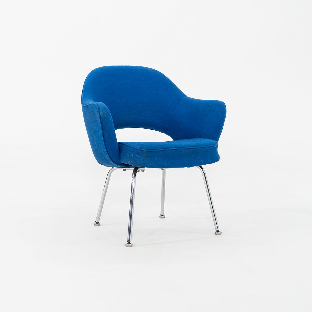 1980s Pair of Eero Saarinen for Knoll Executive Dining Arm Chairs in Blue Fabric