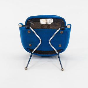 1980s Pair of Eero Saarinen for Knoll Executive Dining Arm Chairs in Blue Fabric