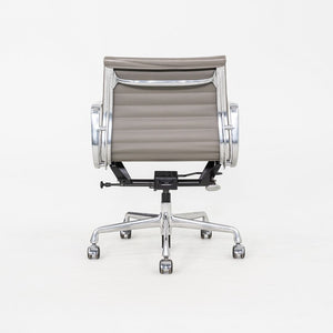 2015 Herman Miller Eames Aluminum Group Management Desk Chair in Grey Leather