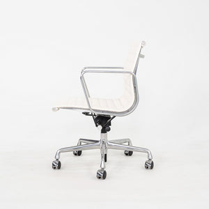 2020s Herman Miller Eames Aluminum Group Management Desk Chair in White Leather