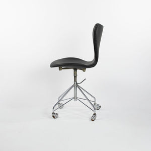 Sold 1966 Series 7 Desk Chair, Model 3117 by Arne Jacobsen for Fritz Hansen in Black Leather