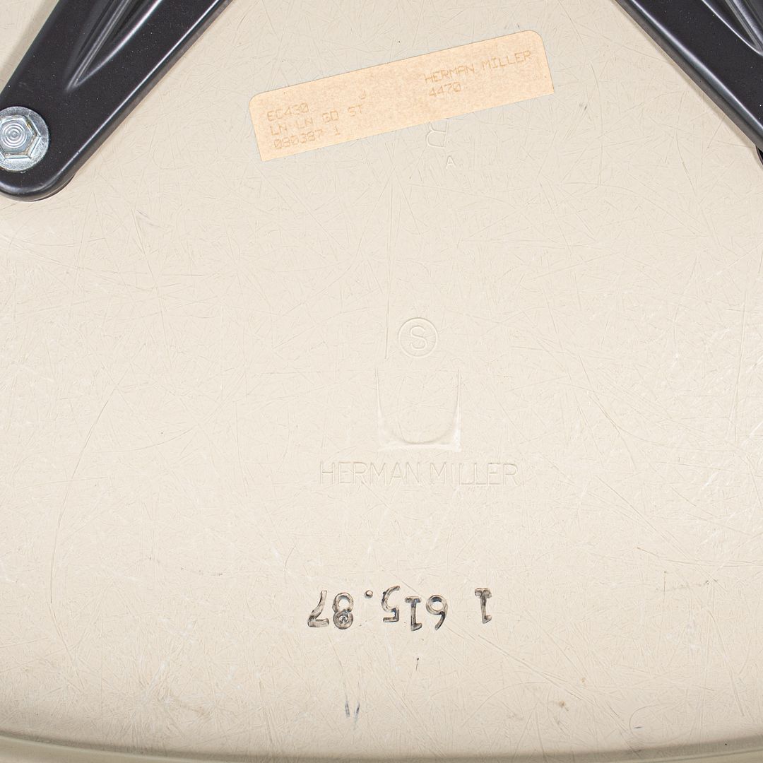 1987 Herman Miller Eames EC430 Swivel Desk Chair in White with Blue Upholstery