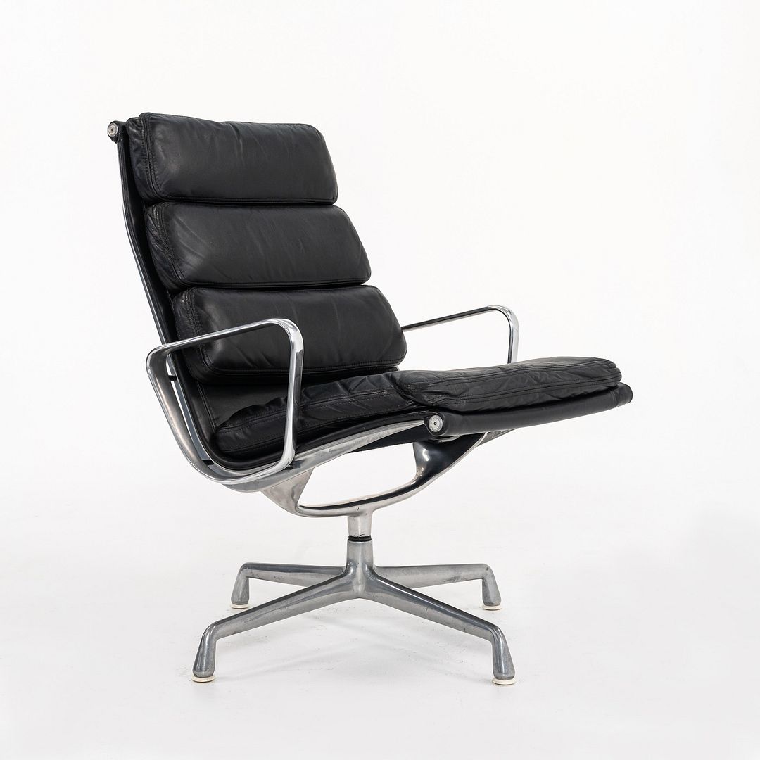 1970s Eames Aluminum Group Soft Pad Lounge Chair, EA216 by Charles and Ray Eames for Herman Miller 6x Available