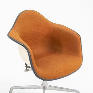 1970s Herman Miller Eames EC434 Upholstered Arm Shell Chair in Brown/Orange