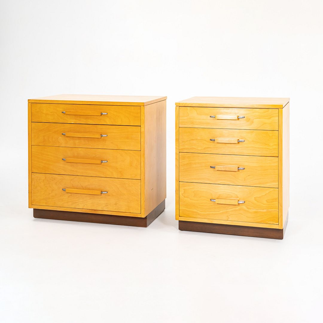 1939 Flexible Home Arrangements Birch 4-Drawer Dresser by Eliel Saarinen, J. Robert Swanson, Pipsan Saarinen Swanson for Johnson Furniture Co. in Birch