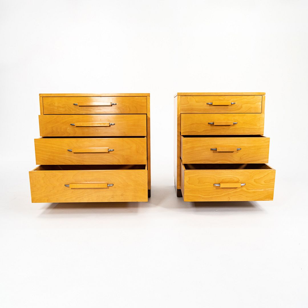 1939 Flexible Home Arrangements Birch 4-Drawer Dresser by Eliel Saarinen, J. Robert Swanson, Pipsan Saarinen Swanson for Johnson Furniture Co. in Birch