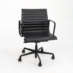 SOLD 2019 Eames Aluminum Group Management Desk Chair by Charles and Ray Eames for Herman Miller 5x Available