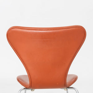 2004 Set of Four Arne Jacobsen for Fritz Hansen Series 7 Dining Chairs in Cognac