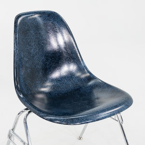 2010s Pair of Modernica Eames Fiberglass Dining Side Shell Chairs in Navy Blue