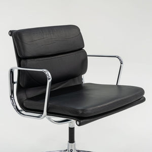 2000 Soft Pad Management Chair, EA208 by Charles and Ray Eames for Vitra in Black Leather 1x Available