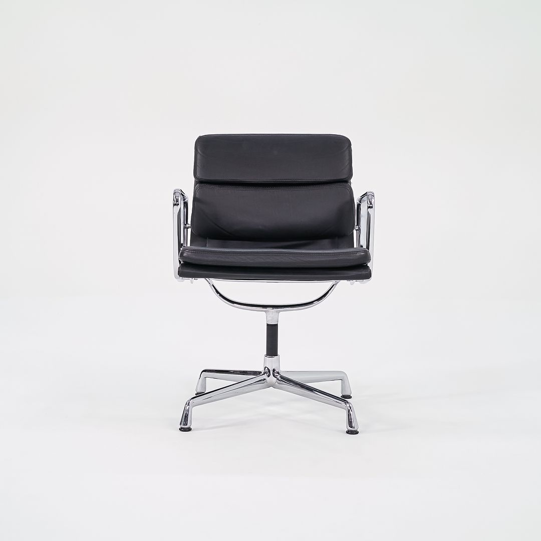 2000 Soft Pad Management Chair, EA208 by Charles and Ray Eames for Vitra in Black Leather 1x Available