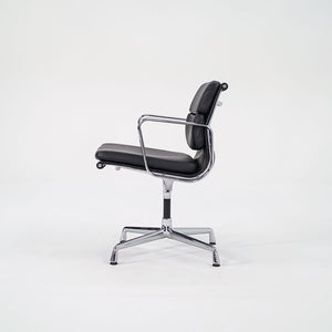 2000 Soft Pad Management Chair, EA208 by Charles and Ray Eames for Vitra in Black Leather 1x Available