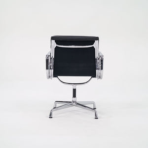 2000 Soft Pad Management Chair, EA208 by Charles and Ray Eames for Vitra in Black Leather 1x Available