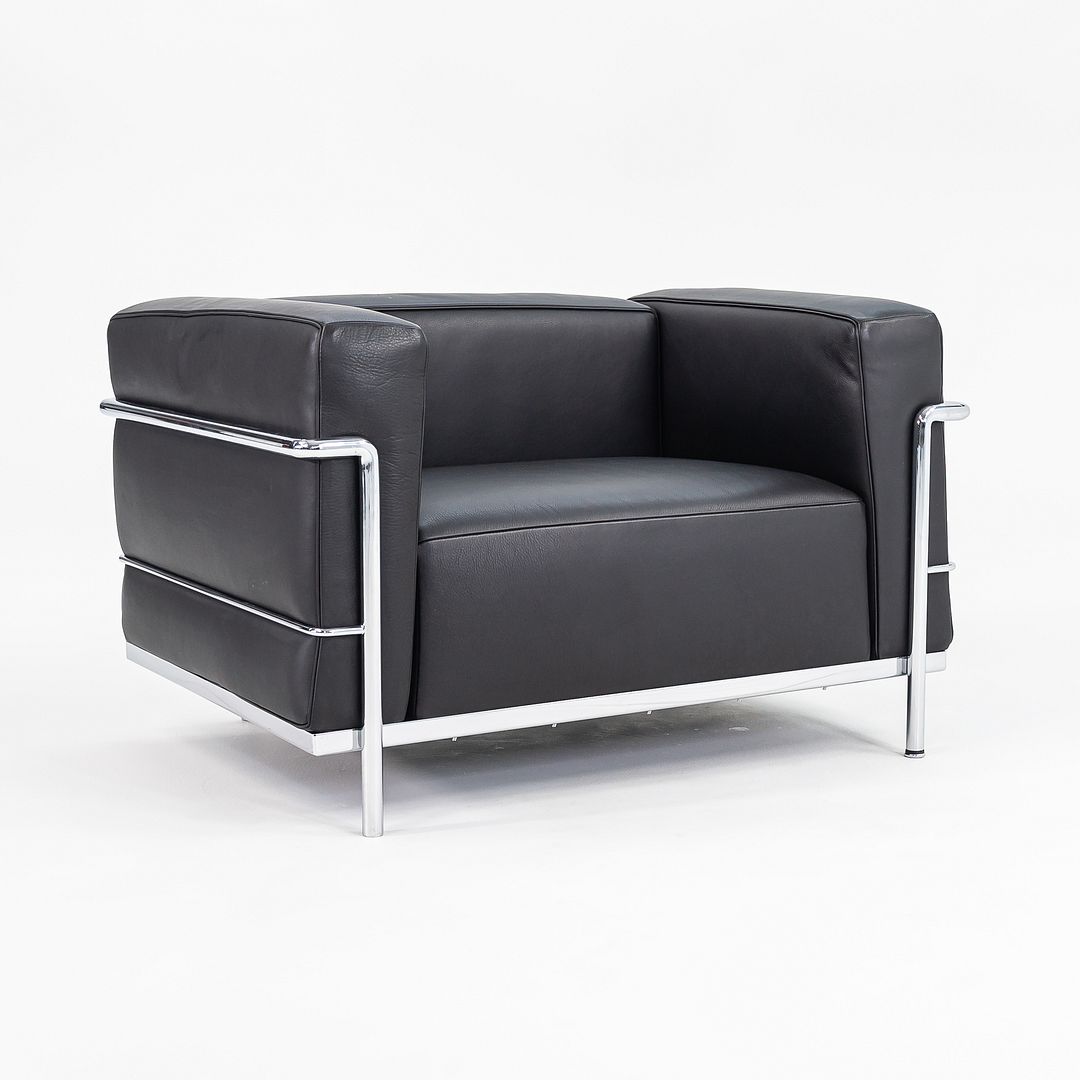 2006 LC3 Grand Modele Armchair by Le Corbusier, Charlotte Perriand, Pierre Jeanneret for Cassina in Black Leather and Chrome 3x Available