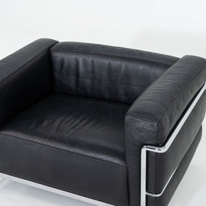 2006 LC3 Fauteuil Grand Confort Lounge Chair, Grand Modele by Le Corbusier, Pierre Jeanneret, Charlotte Perriand for Cassina in Chrome and Black Leather 1x Available
