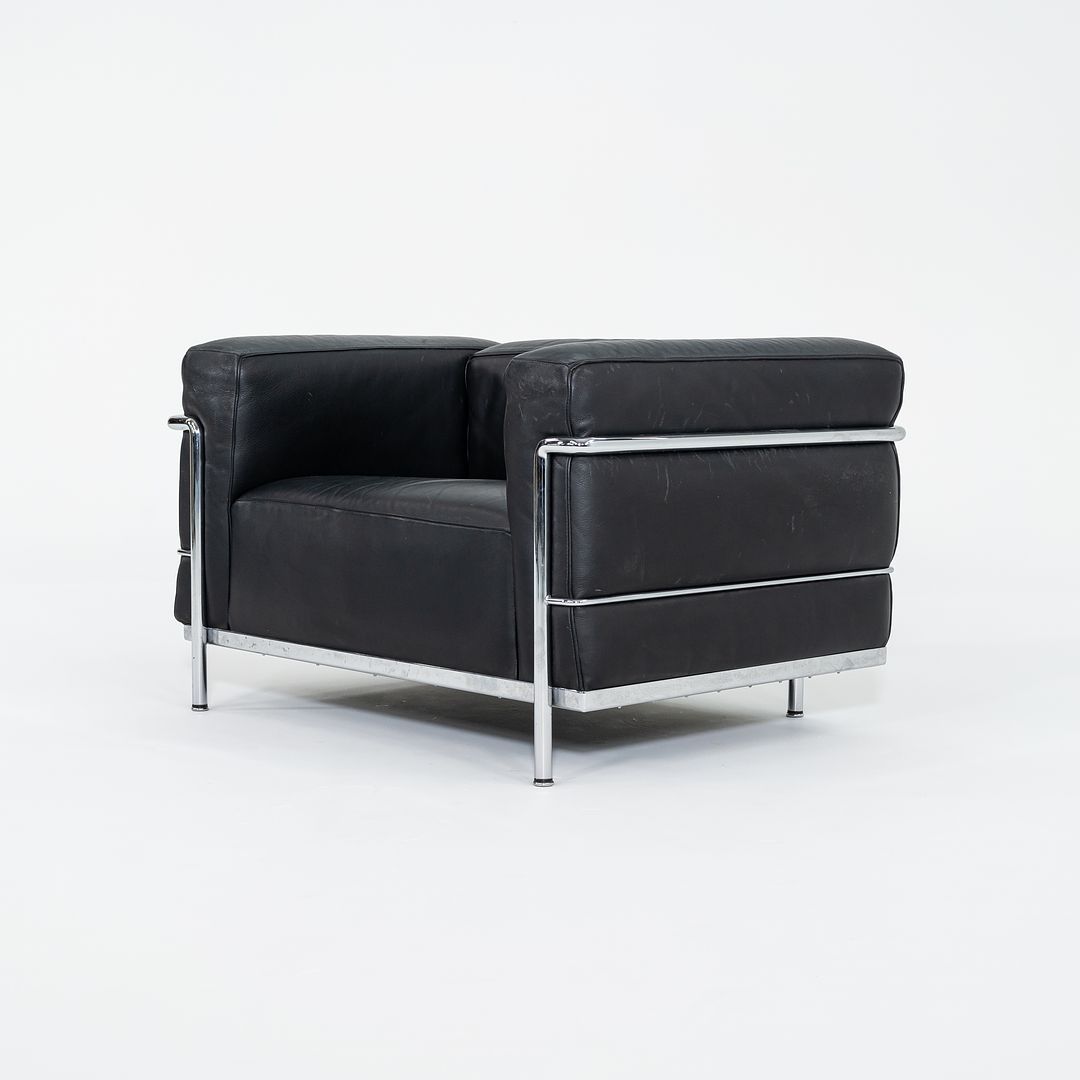 2006 LC3 Fauteuil Grand Confort Lounge Chair, Grand Modele by Le Corbusier, Pierre Jeanneret, Charlotte Perriand for Cassina in Chrome and Black Leather 1x Available