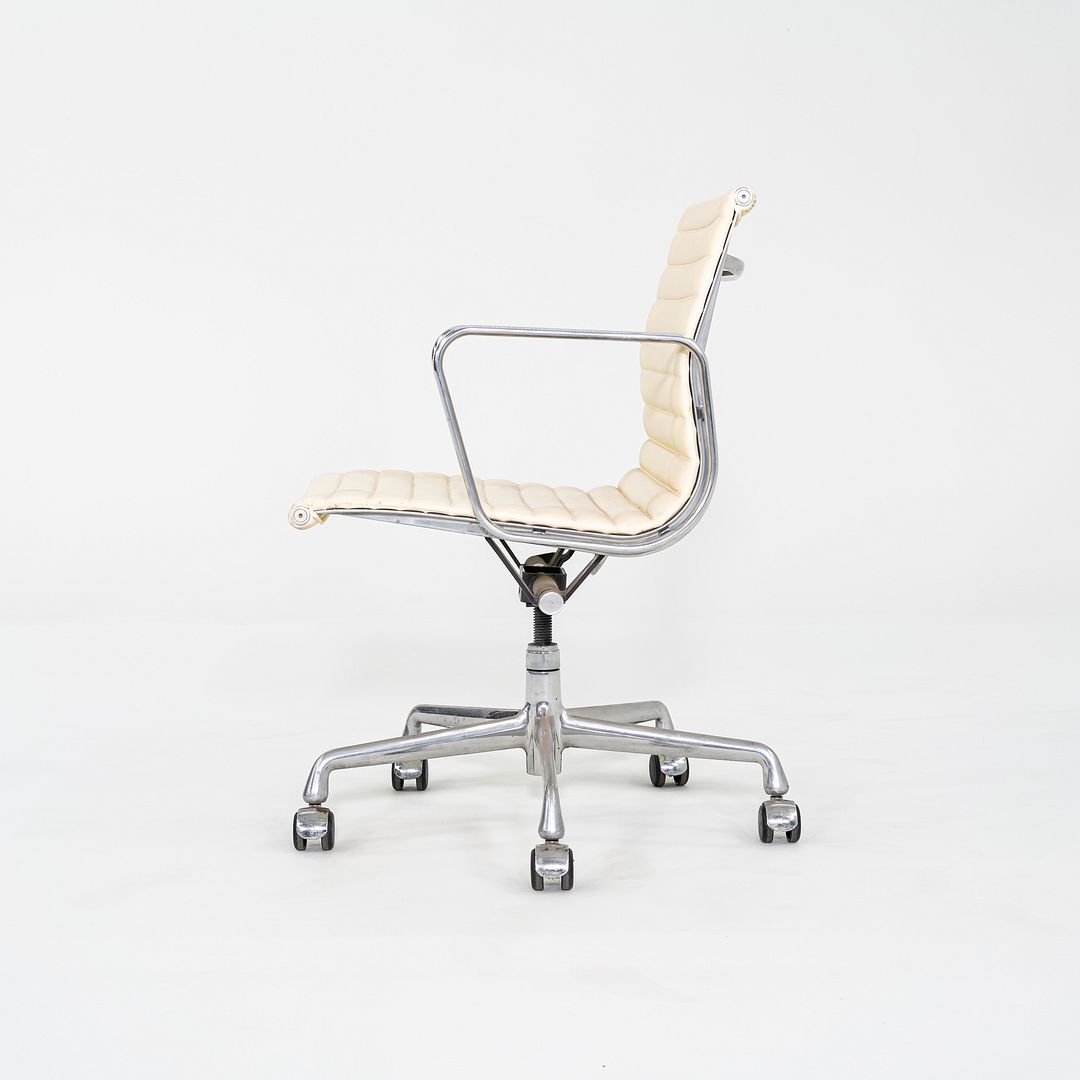 2007 Herman Miller Eames Aluminum Group Management Desk Chair in Ivory Leather 8x Available