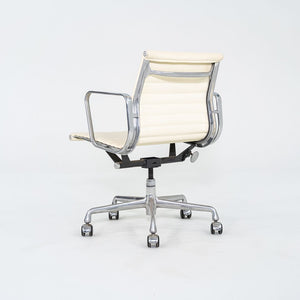 2007 Herman Miller Eames Aluminum Group Management Desk Chair in Ivory Leather 8x Available