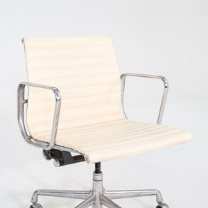 2007 Herman Miller Eames Aluminum Group Management Desk Chair in Ivory Leather 8x Available