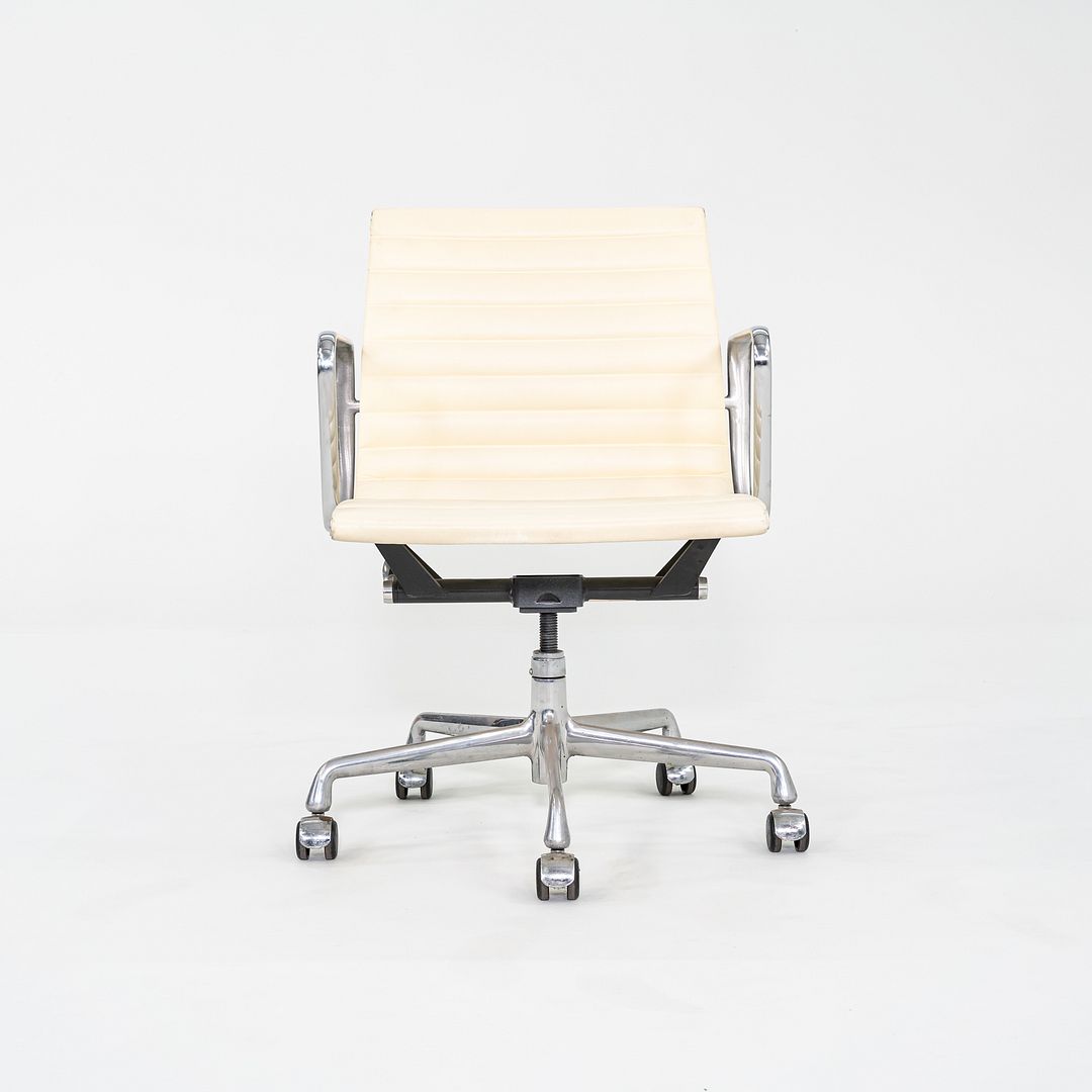 2007 Herman Miller Eames Aluminum Group Management Desk Chair in Ivory Leather 8x Available