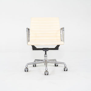 2007 Herman Miller Eames Aluminum Group Management Desk Chair in Ivory Leather 8x Available