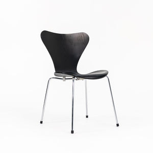 1998 Series 7 Chair, Model 3107 by Arne Jacobsen for Fritz Hansen in Ebonized Ash 15x Available