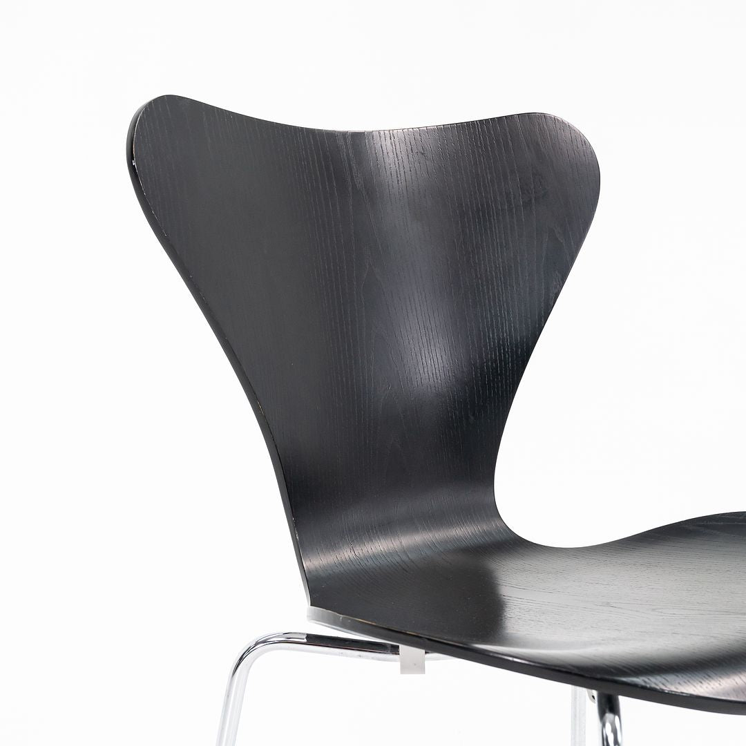 SOLD 1998 Series 7 Chair, Model 3107 by Arne Jacobsen for Fritz Hansen in Ebonized Ash 7x Available