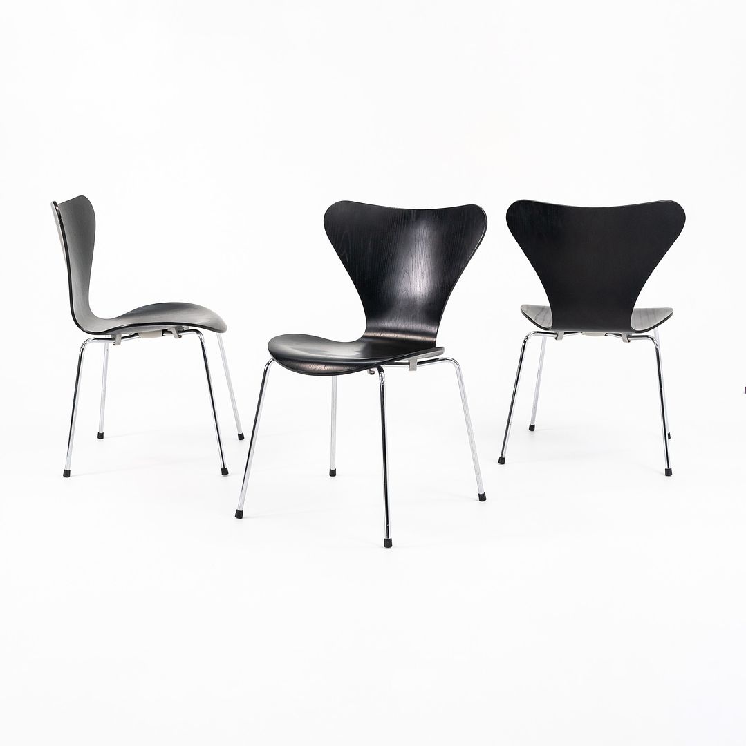 1998 Series 7 Chair, Model 3107 by Arne Jacobsen for Fritz Hansen in Ebonized Ash 15x Available