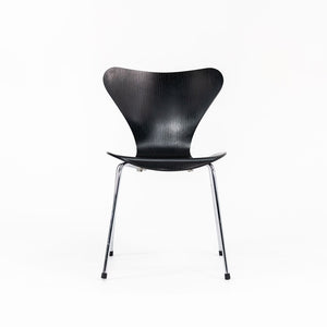 SOLD 1998 Series 7 Chair, Model 3107 by Arne Jacobsen for Fritz Hansen in Ebonized Ash 7x Available