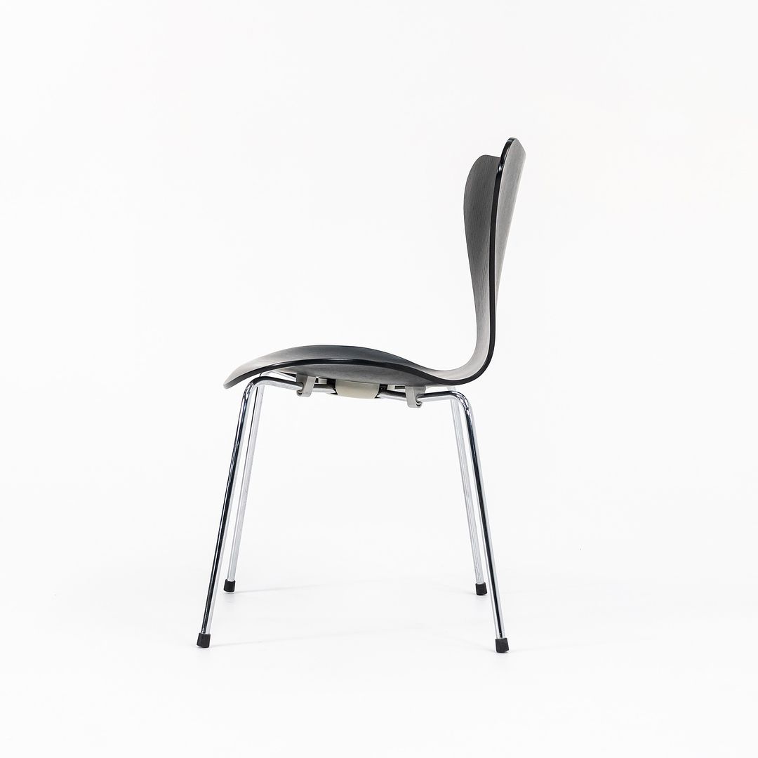 SOLD 1998 Series 7 Chair, Model 3107 by Arne Jacobsen for Fritz Hansen in Ebonized Ash 7x Available