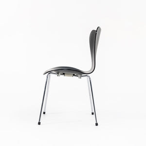 SOLD 1998 Series 7 Chair, Model 3107 by Arne Jacobsen for Fritz Hansen in Ebonized Ash 7x Available