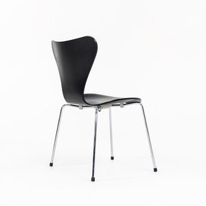 SOLD 1998 Series 7 Chair, Model 3107 by Arne Jacobsen for Fritz Hansen in Ebonized Ash 7x Available