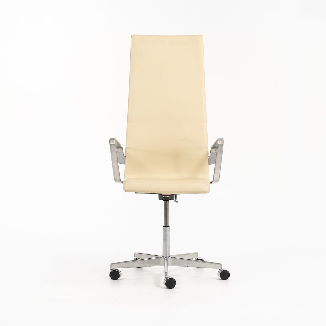 2008 Oxford Chair Model 3272 by Arne Jacobsen for Fritz Hansen in Ivory Leather 10x Available