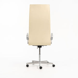 2008 Oxford Chair Model 3272 by Arne Jacobsen for Fritz Hansen in Ivory Leather 10x Available