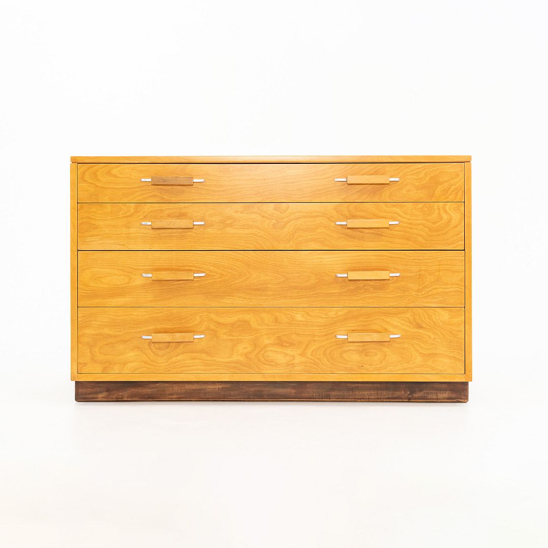 1939 Flexible Home Arrangements Birch 4-Drawer Drawer Dresser By Eliel Saarinen, J. Robert Swanson, Pipsan Saarinen Swanson For Johnson Furniture Co. in Birch