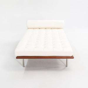 2023 Barcelona Couch Model 258L by Mies van der Rohe for Knoll
