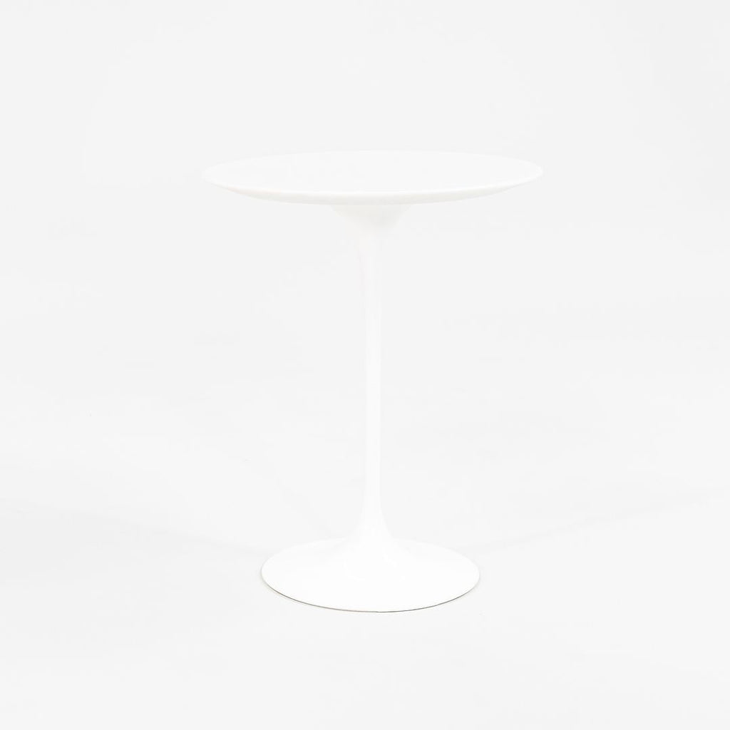 SOLD 2020 Single Pedestal Side Table, Model 160 MC by Eero Saarinen for Knoll Aluminum, Marble, Powder coat