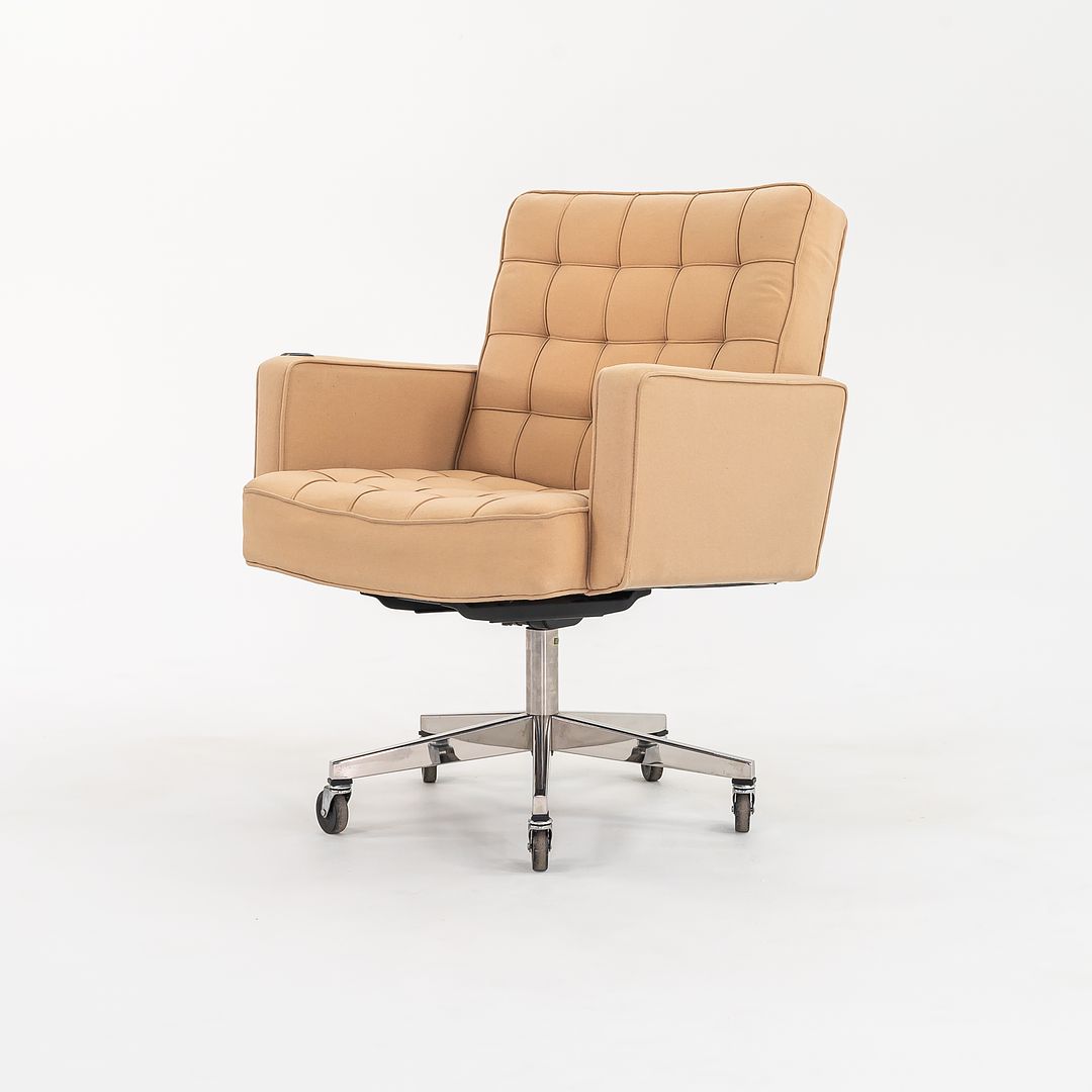 1979 Cafiero Desk Chair with Tablet, Model 187 by Vincent Cafiero for Knoll in Tan Fabric 8x Available