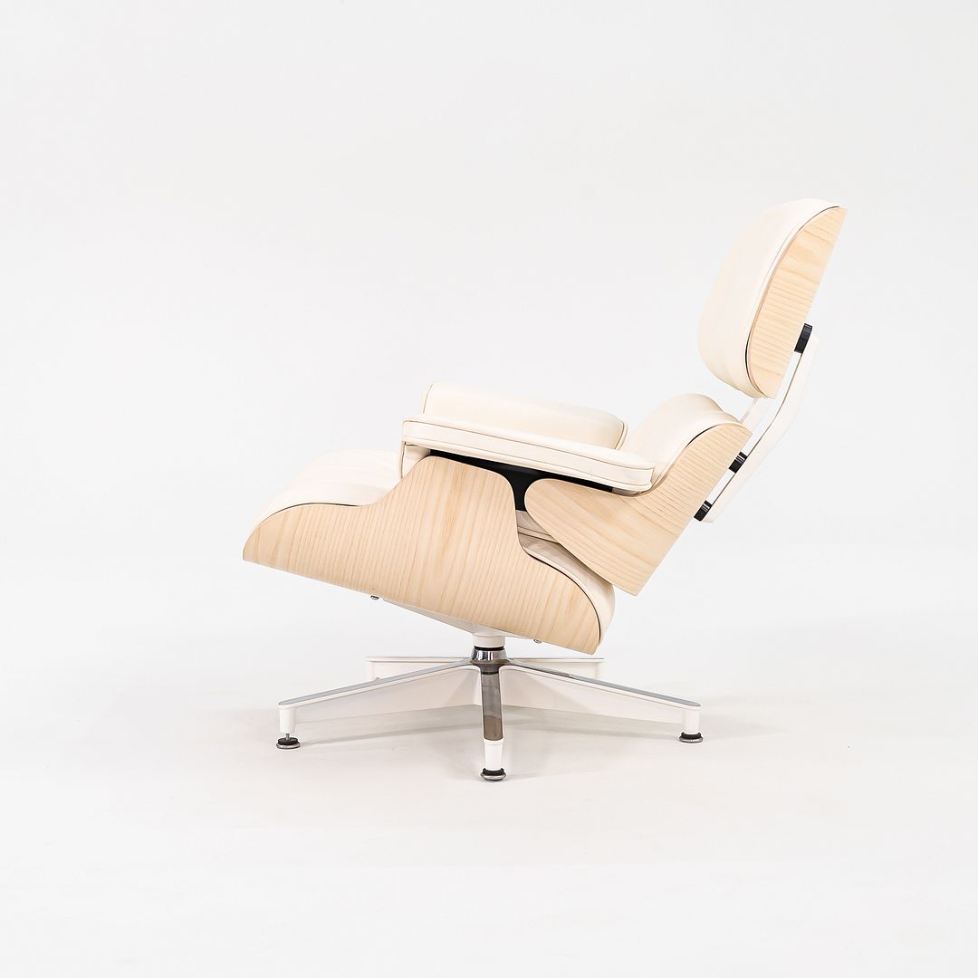 2023 670 / 671 Eames Lounge Chair and Ottoman by Charles and Ray Eames for Herman Miller in Ivory Leather and Ash